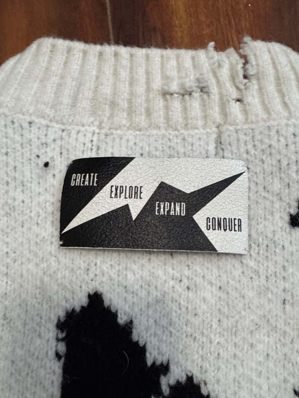 Men'/women Black and Cream Distressed Crewneck Sweater - Picture 5 of 6